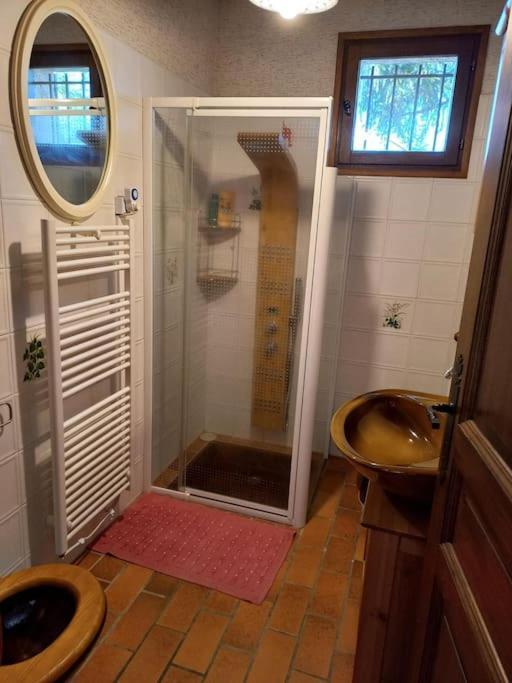 Holiday home Bas De Villa, 2 Terrasses, Piscine, Spa, Sauna... Neffes